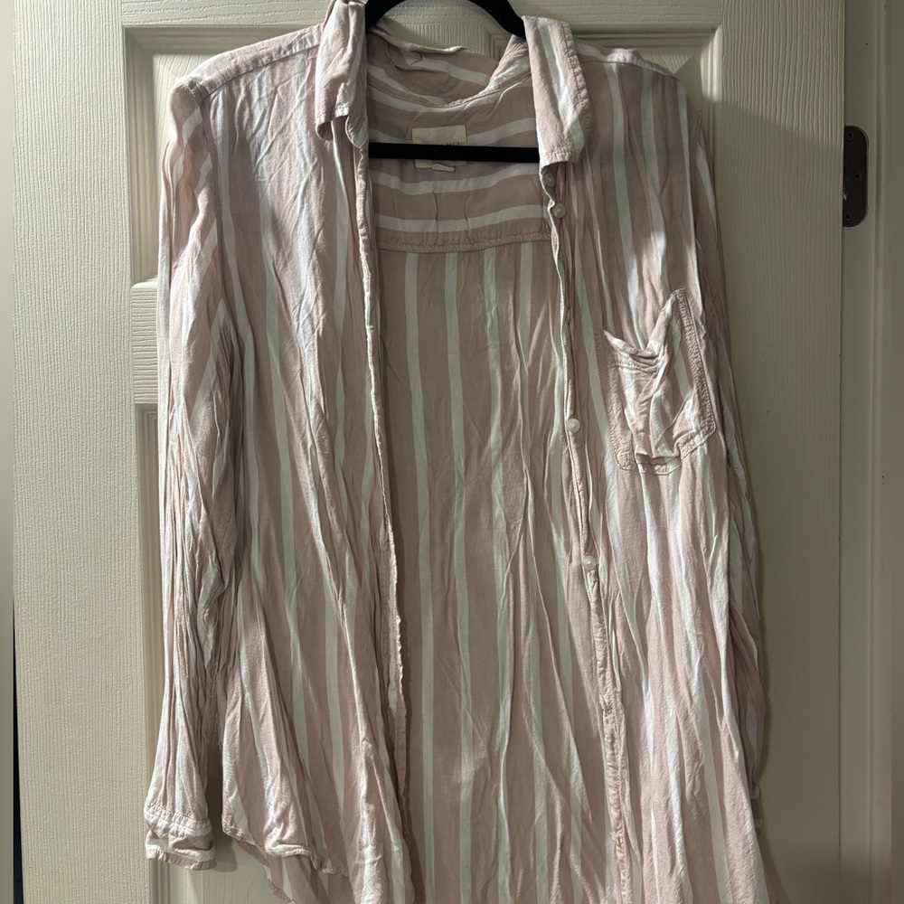 American Eagle Button Down